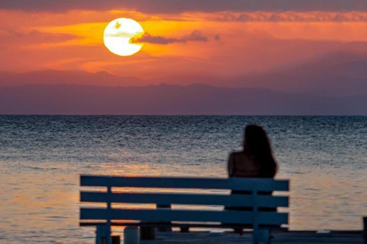 Pelican Beach Resort South Water Caye Dangriga Exteriér fotografie